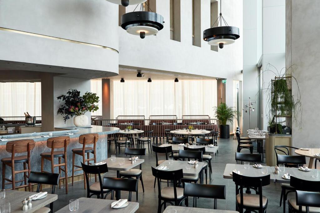 Manhattan Loft Gardens, Stratford Appartement Londen Buitenkant foto