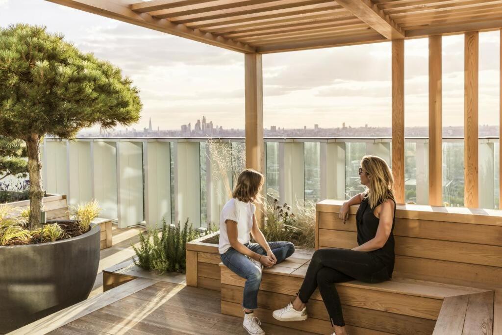 Manhattan Loft Gardens, Stratford Appartement Londen Buitenkant foto